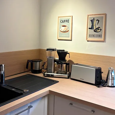 Zentrale Altstadtwohnung In Fuer 6 Personen 아파트 *