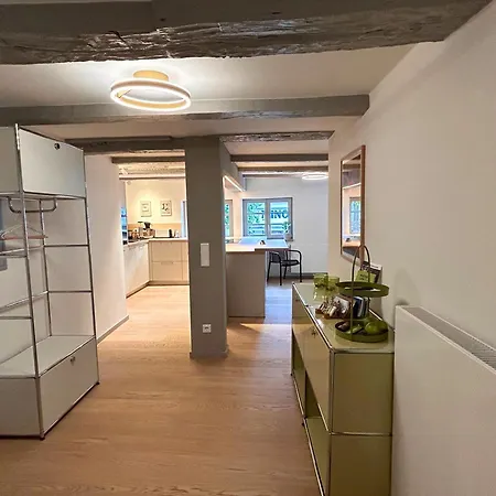 Zentrale Altstadtwohnung In Fuer 6 Personen Λίπσταντ