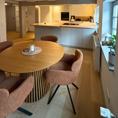 Zentrale Altstadtwohnung In Fuer 6 Personen * 립슈타트