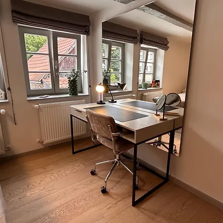 Zentrale Altstadtwohnung In Fuer 6 Personen * Λίπσταντ